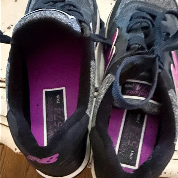 New Balance Women's 574 Core Sneaker - Picture 6 of 6